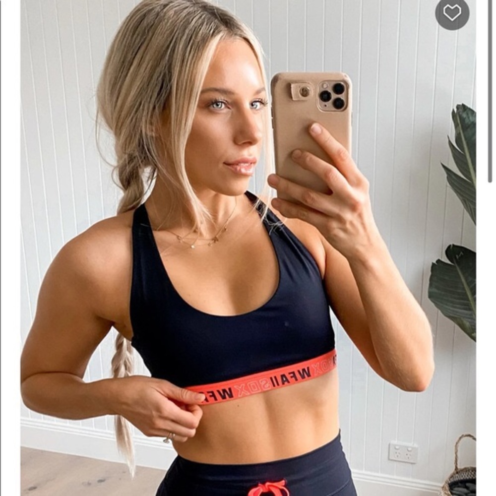 Sarah’s Day x White Fox Ignite Sports Bra! Size: Small